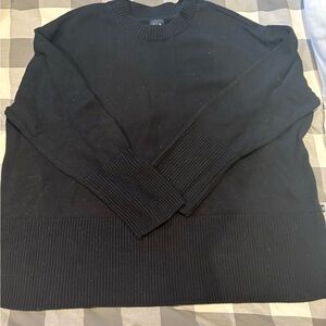 GAP Men's Black Crewneck Sweater